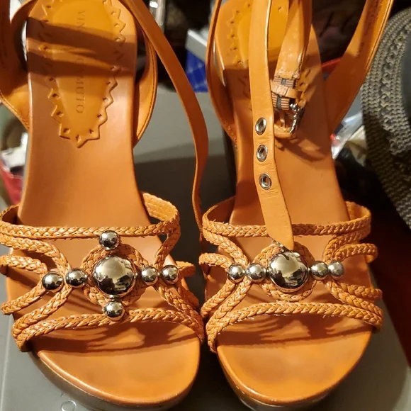 Vince Camuto Orange Wedge Sandals with Intricate Straps - Picture 2 of 6
